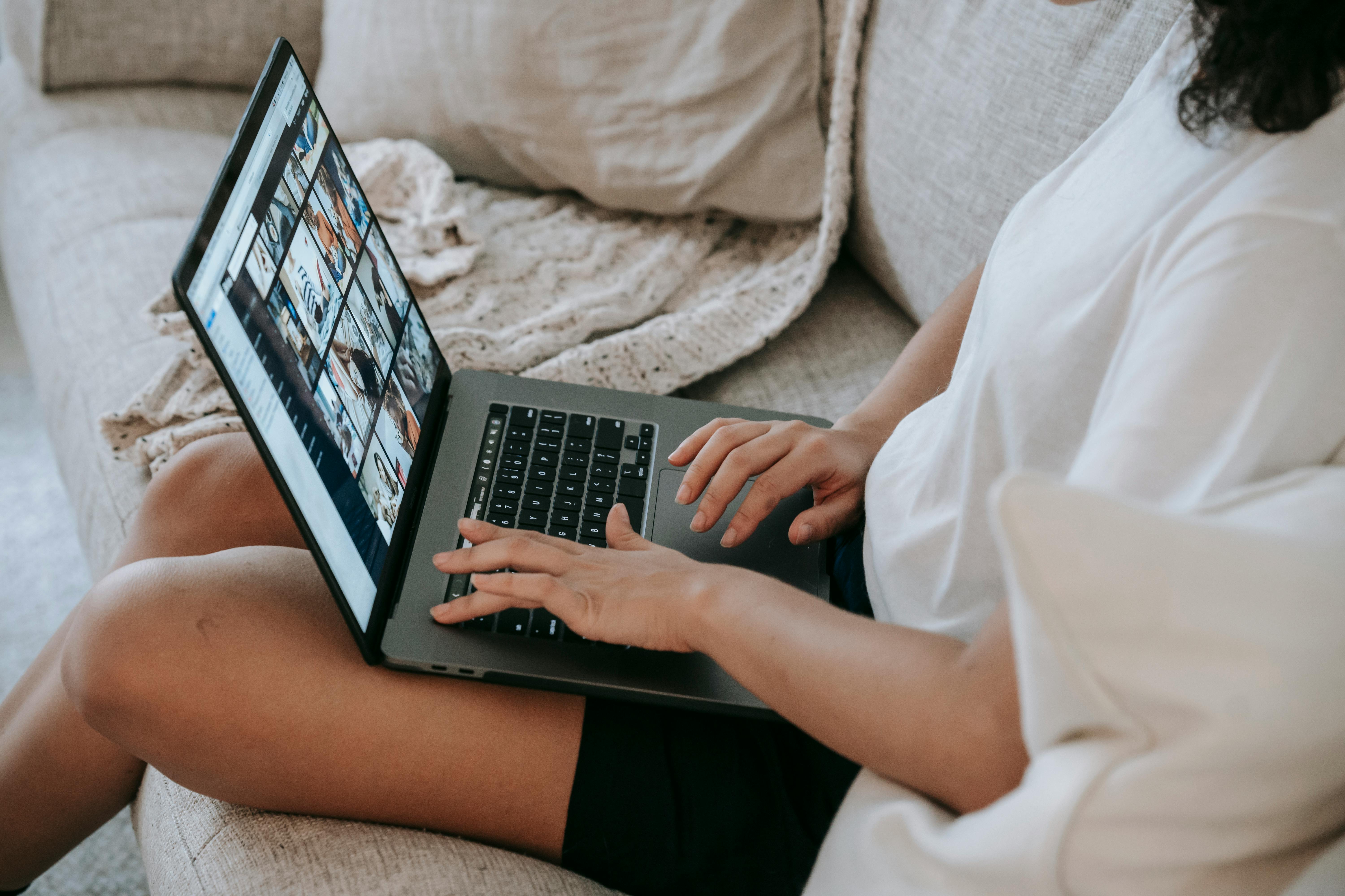 How to Effectively Upload Your Resume to LinkedIn in 2025