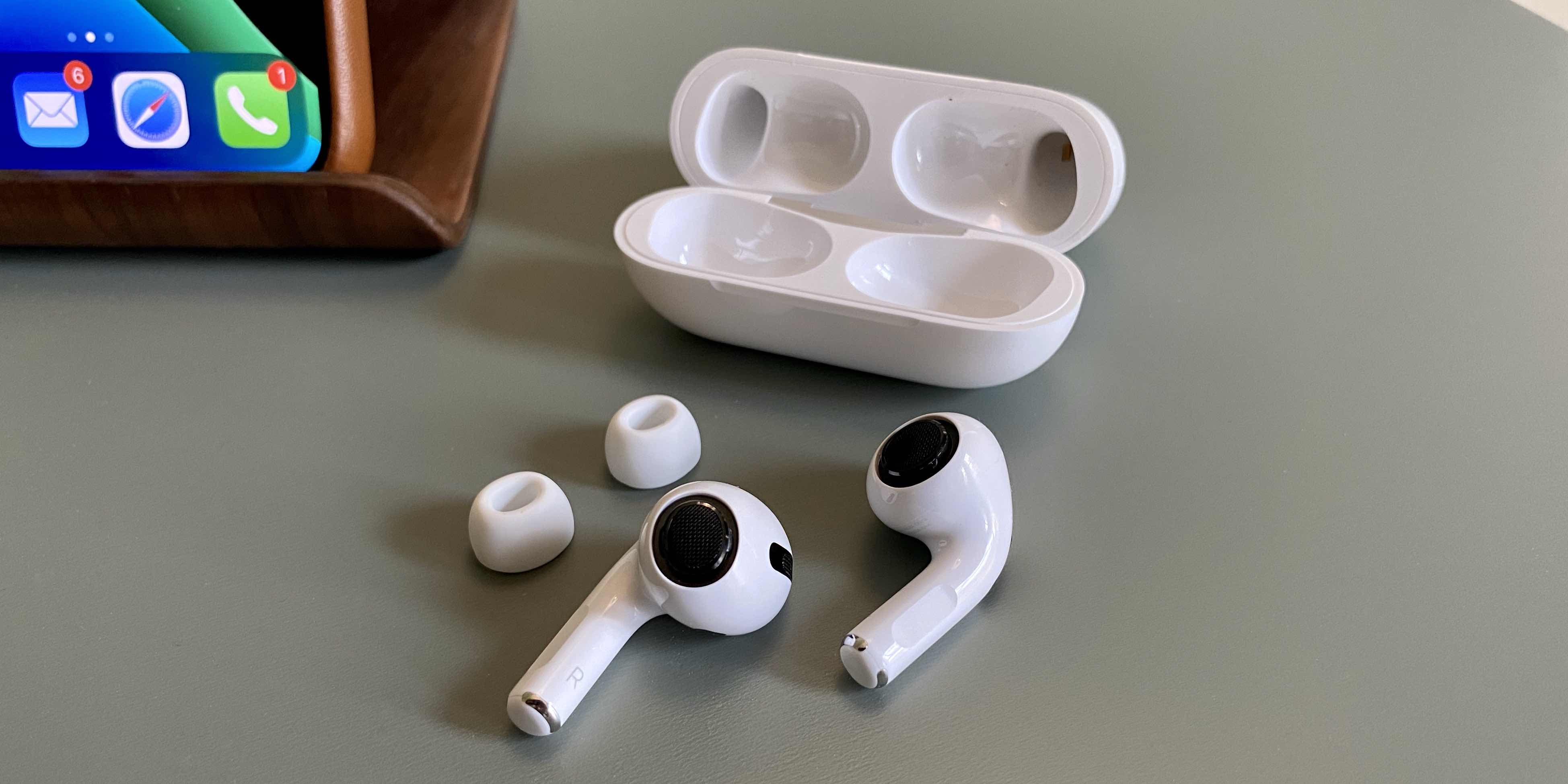 Step-by-step cleaning AirPods Pro