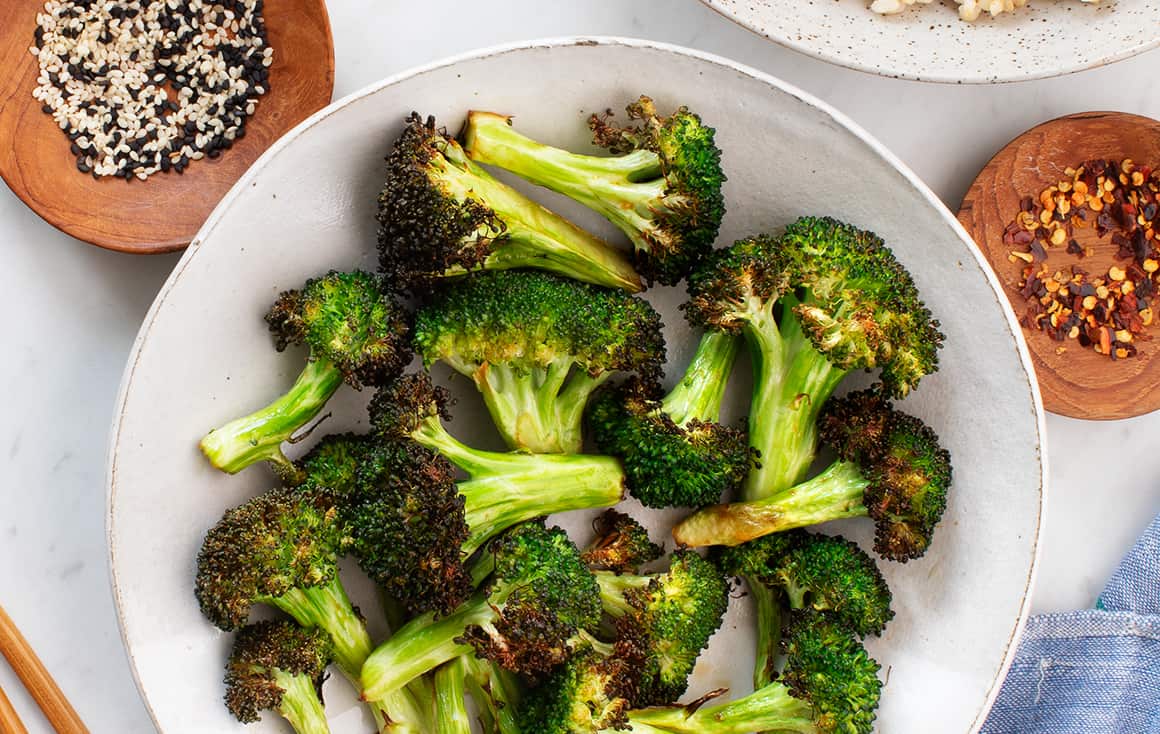 Delicious air fryer broccoli